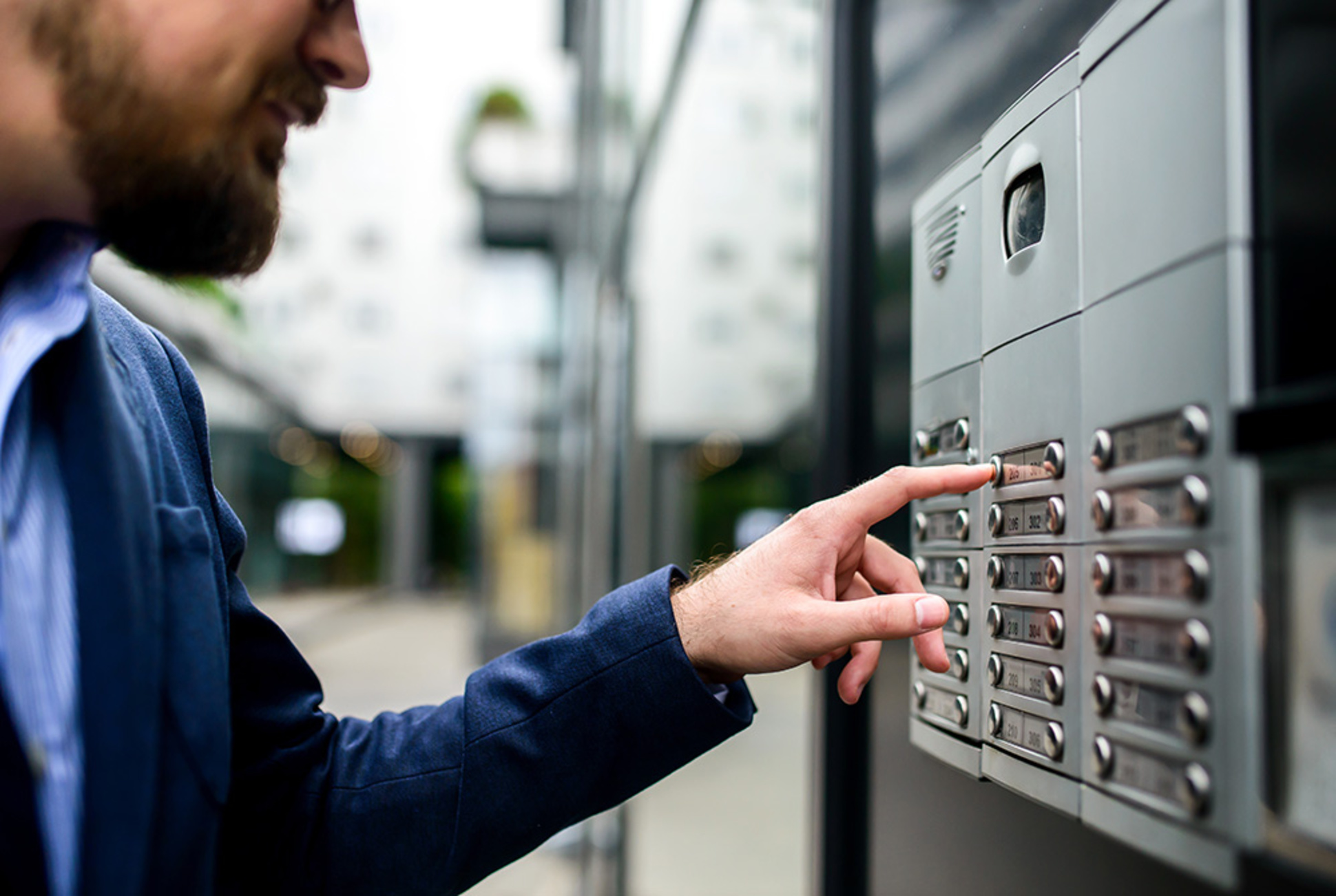 Sprech­anlagen bei EBS Schönebeck in Schönebeck